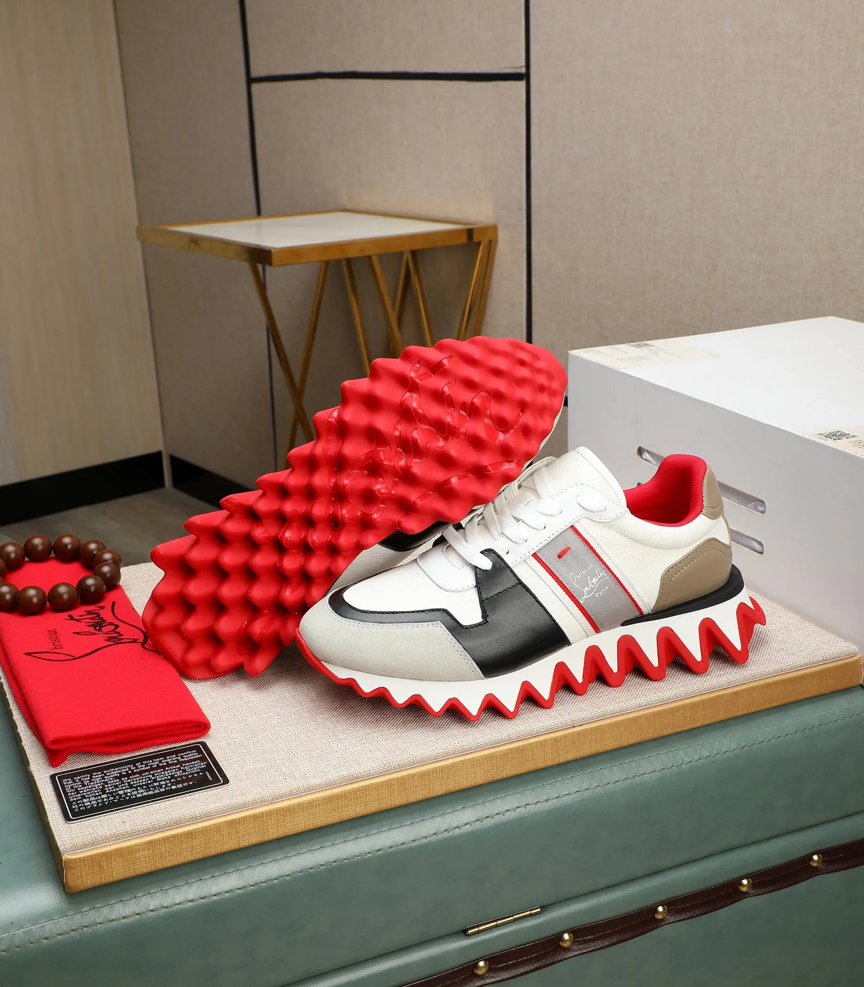 Men's shoes 💰680 (high-end goods) Christian Louboutin (CL red sole shoes) counter series, casual sneakers for couples 📢 📢 📢 Exclusive hot style release 🎈🎈💪 Movable latex feet 👻 Finished outsole line [Proud] 😝Male 38#-46, global supply 😝 [Top version]: Original imported genuine leather upper, top original leather lining, original molded TPU outsole, original 1:1 detail processing, original shoe last,
